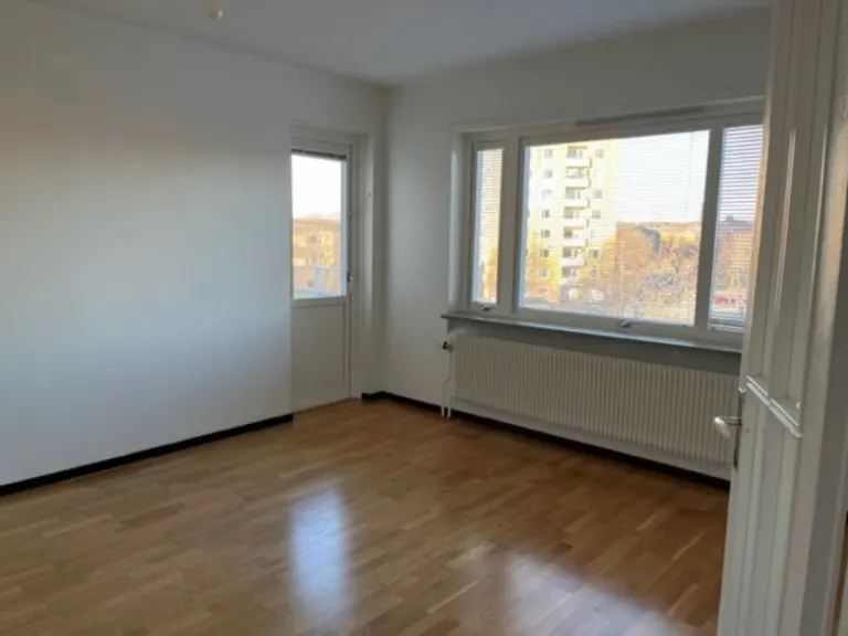 Hyresrätt med 3 rum på Trädgårdsgatan 16A i Hallstahammar, bild 4 av 5
