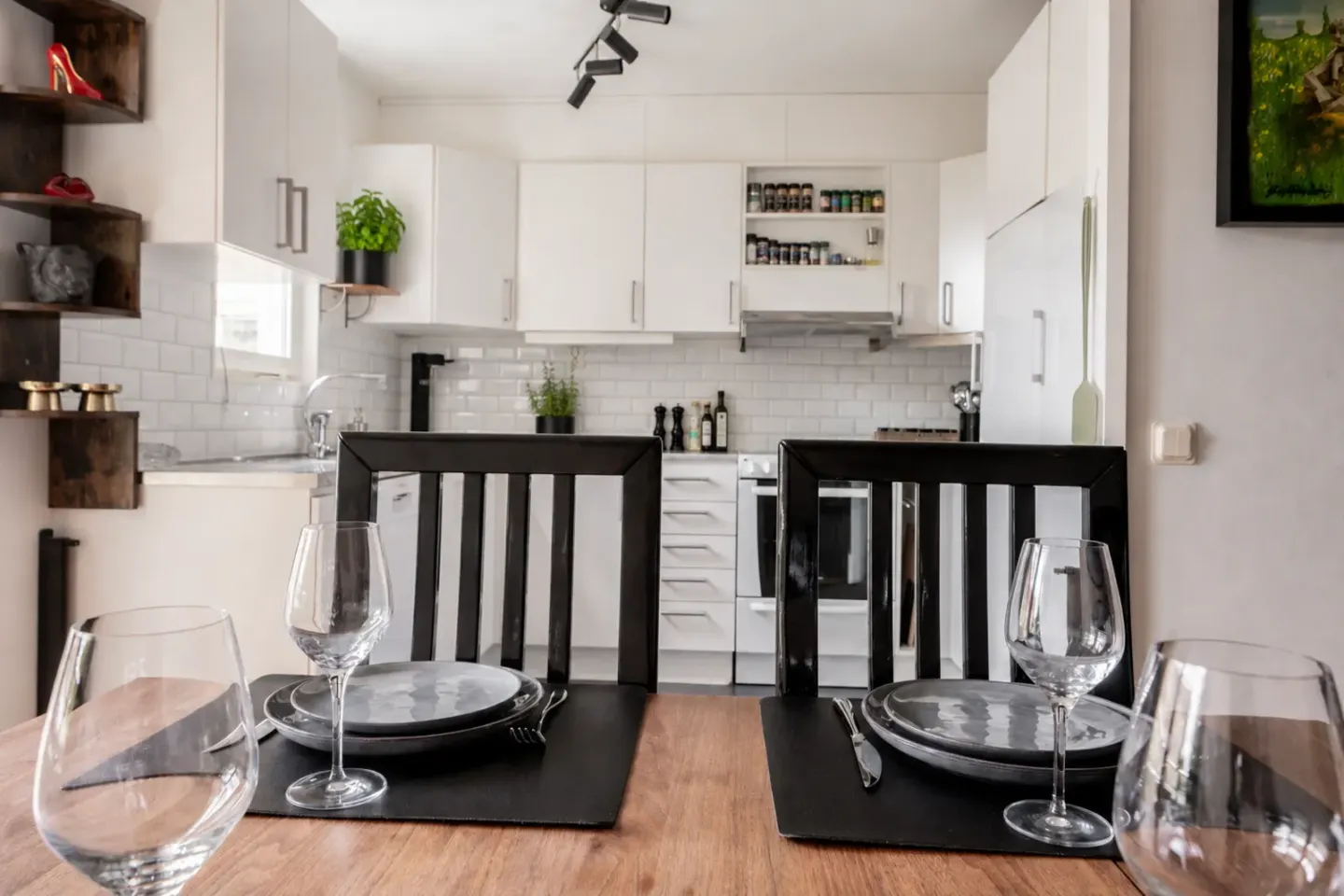 Bostadsrätt med 3 rum på Storsjövägen 78 i Stockholm, bild 4 av 4