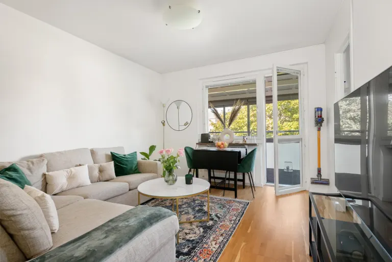 Bostadsrätt med 1,5 rum på Frihetsvägen 7 i Järfälla