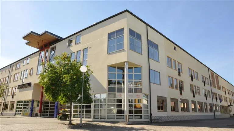 Hyresrätt med 4 rum på Lertagsgatan 4 B i Örebro, bild 3 av 5