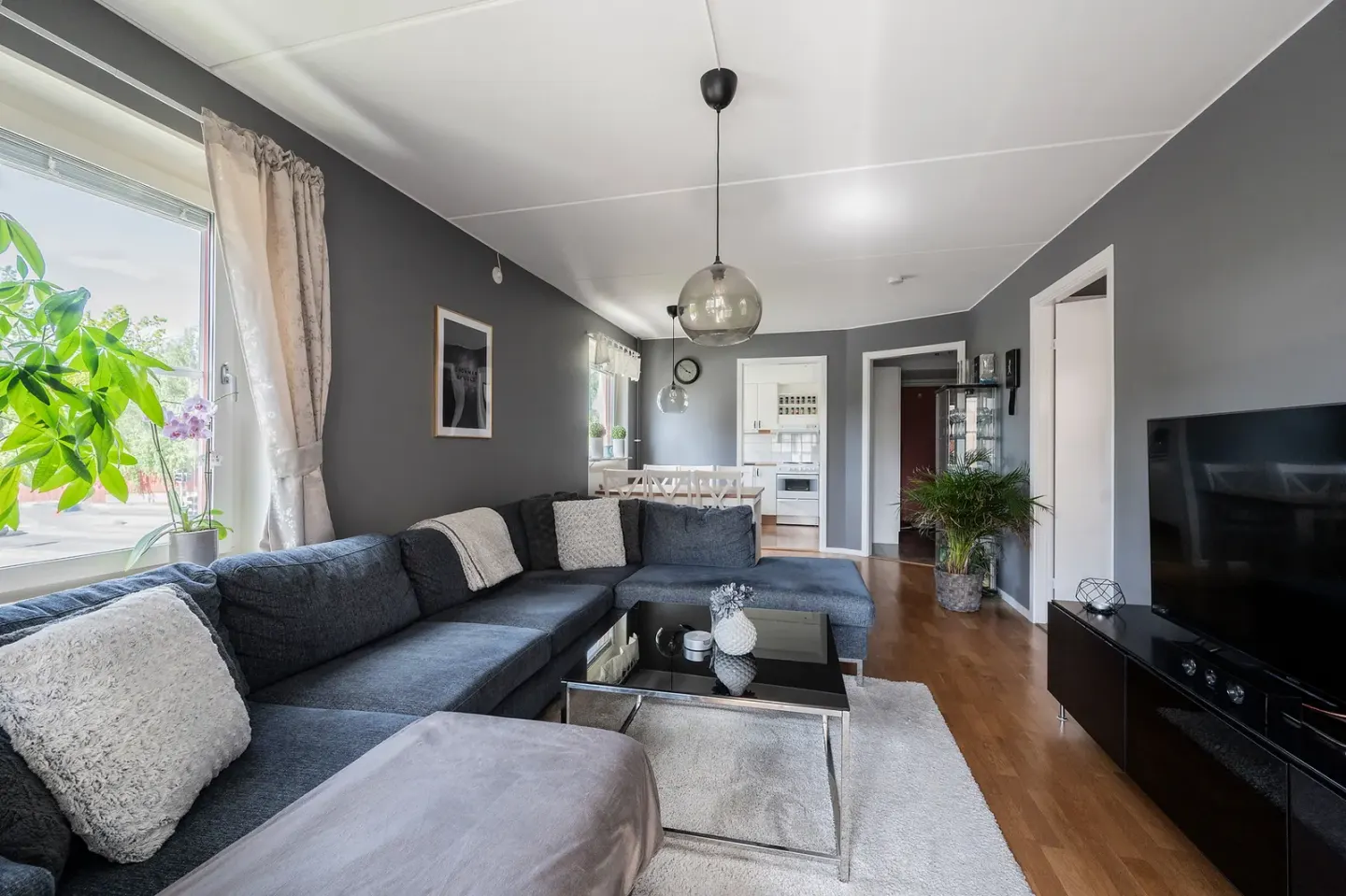Bostadsrätt med 1,5 rum på Kungsklippevägen 13 i Huddinge, bild 4 av 4