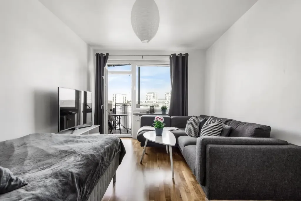 Bostadsrätt med 1 rum på Vittangigatan 10 i Stockholm, bild 2 av 4
