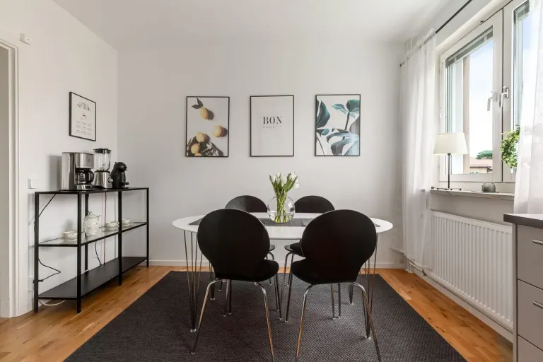 Bostadsrätt med 2 rum på Tingstugatan 37B i Strängnäs, bild 2 av 4