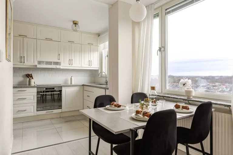 Bostadsrätt med 4 rum på Munkhagsgatan 126 i Linköping, bild 4 av 4