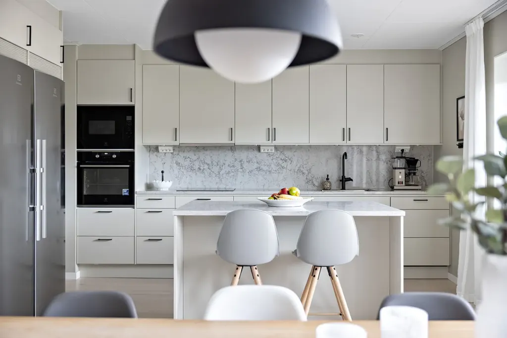 Bostadsrätt med 5 rum på Huldas gata 64 i Kungälv, bild 2 av 4