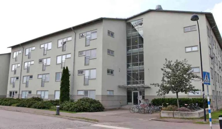 Hyresrätt med 1 rum på Vallavägen 2A i Linköping, bild 3 av 3