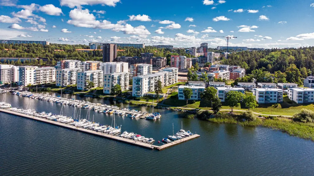 Bostadsrätt med 4 rum på Hanna Nilssons väg 3 i Järfälla, bild 3 av 4