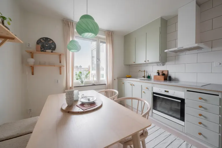 Bostadsrätt med 1 rum på Vikingavägen 13 i Huddinge