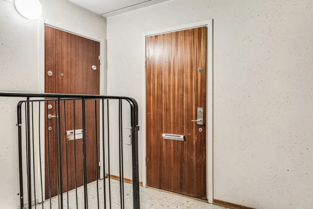 Bostadsrätt med 5 rum på Axvägen 67 i Järfälla, bild 2 av 4