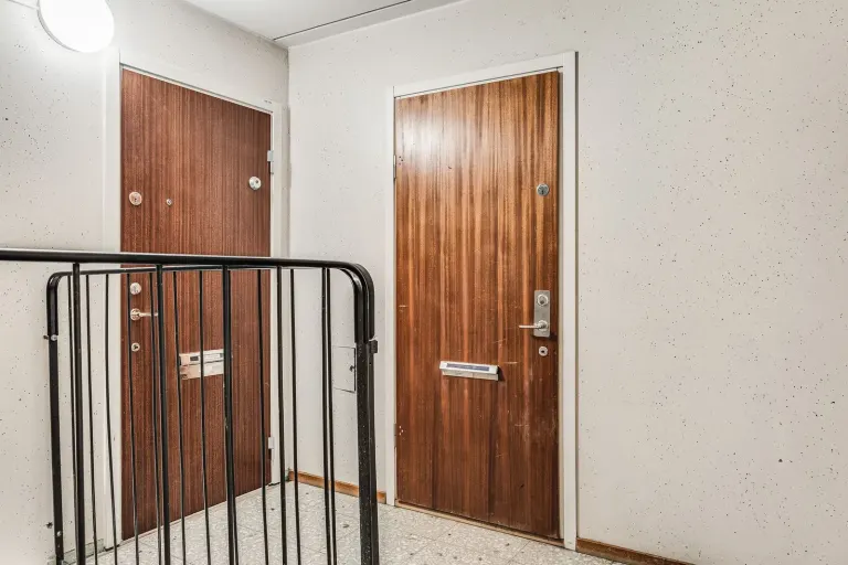 Bostadsrätt med 5 rum på Axvägen 67 i Järfälla, bild 2 av 4