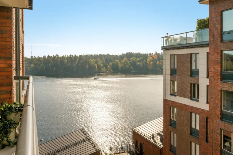 Bostadsrätt med 3 rum på Tollare kaj 4 i Nacka, bild 4 av 4