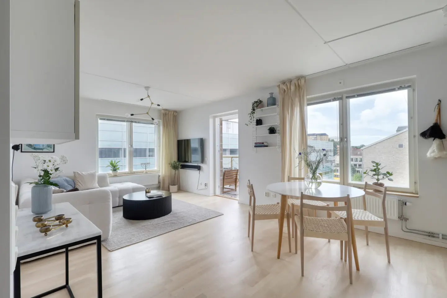 Bostadsrätt med 2 rum på Borstbindaregatan 7 i Göteborg, bild 2 av 4