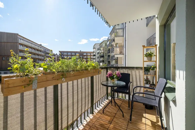 Bostadsrätt med 1,5 rum på Barkarbyvägen 96 i Järfälla