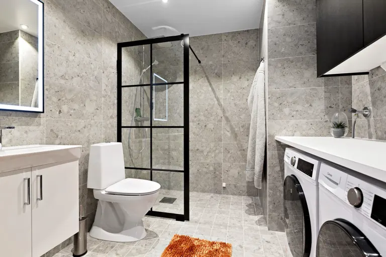 Bostadsrätt med 4 rum på Barkarbyvägen 96 i Järfälla, bild 2 av 4