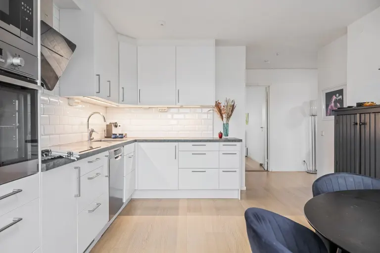 Bostadsrätt med 3 rum på Bergslagsgatan 71 i Norrköping, bild 3 av 4
