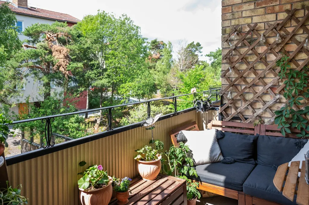 Bostadsrätt med 2 rum på Terrängvägen 37 i Stockholm, bild 2 av 4
