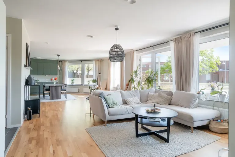Bostadsrätt med 3 rum på Brandholmsvägen 22 i Nyköping