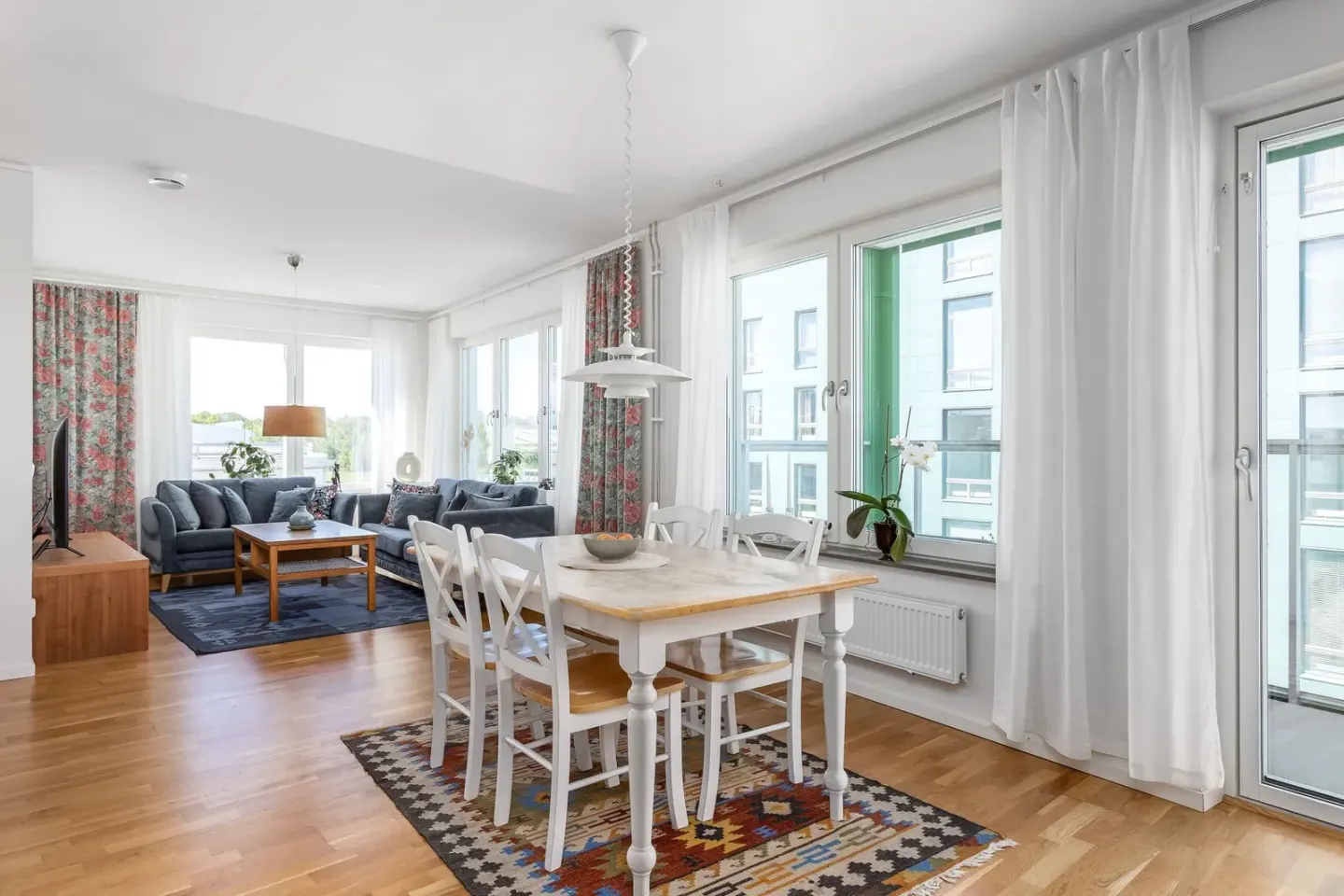 Bostadsrätt med 4 rum på Johannes Magnus väg 42 i Linköping, bild 2 av 4