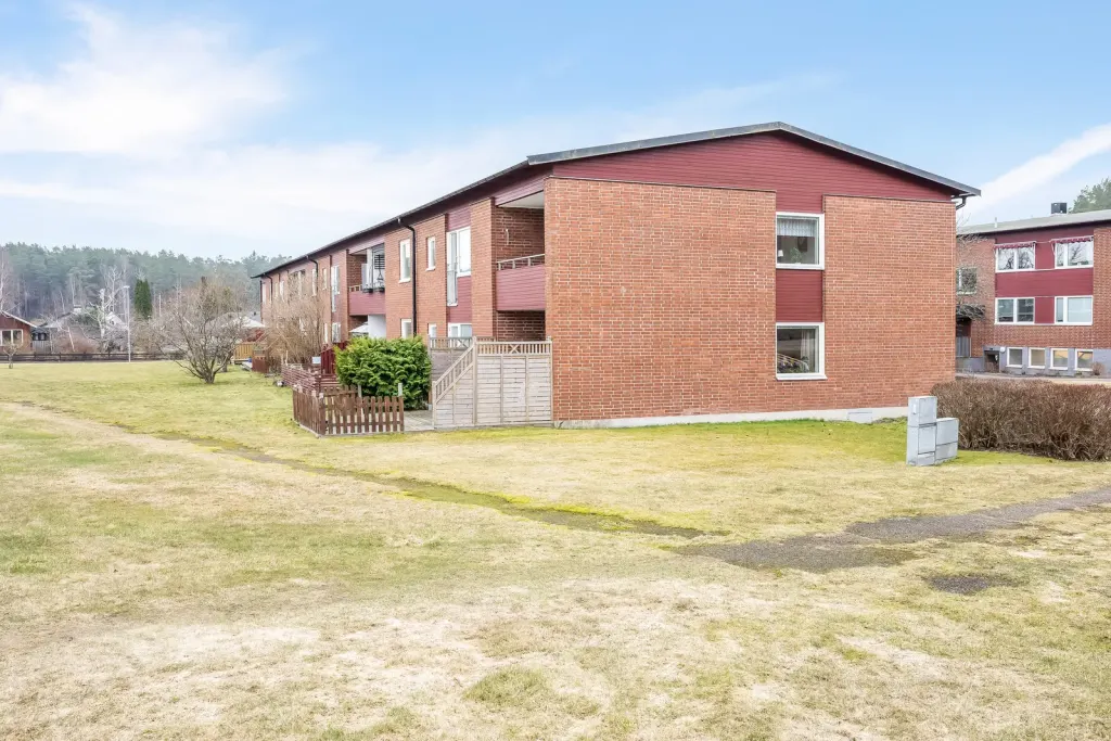 Bostadsrätt med 2 rum på Grebyvägen 29 i Norrköping, bild 2 av 4