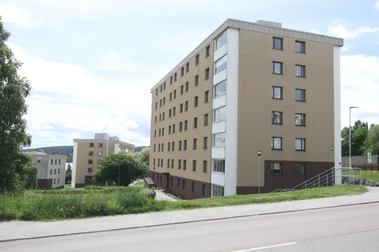 Hyresrätt med 3 rum på Skönsbergsvägen 28 i Sundsvall, bild 2 av 2
