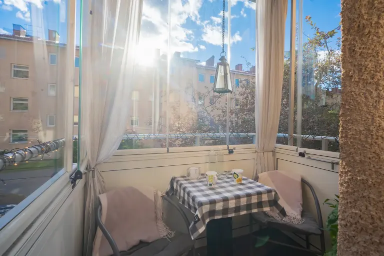 Bostadsrätt med 4 rum på Sköntorpsvägen 96 i Stockholm, bild 3 av 4