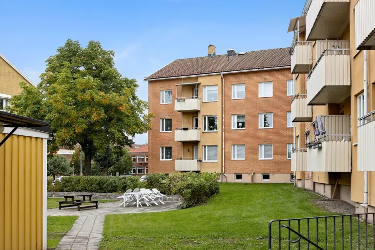 Bostadsrätt med 5 rum på Södra Ringvägen 57B i Kristinehamn, bild 2 av 4