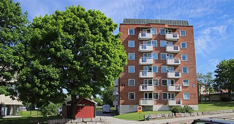 Hyresrätt med 3 rum på Västeråsvägen 11 i Köping, bild 2 av 2