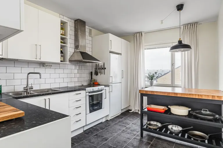 Bostadsrätt med 2 rum på Linnégatan 7 i Linköping, bild 2 av 4