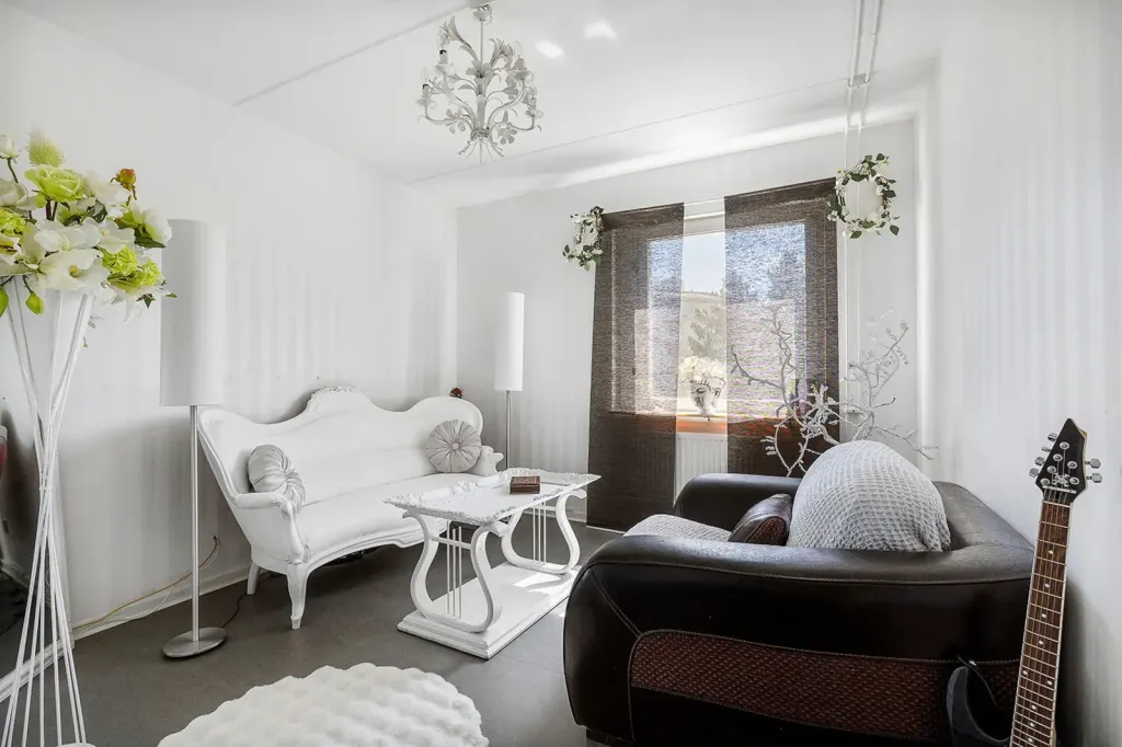 Bostadsrätt med 5 rum på Dackevägen 21 i Järfälla, bild 4 av 4