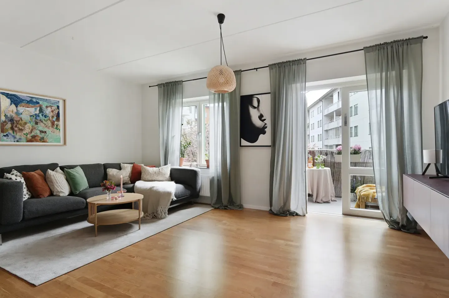 Bostadsrätt med 2 rum på Dalarövägen 33 i Huddinge
