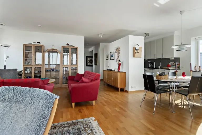 Bostadsrätt med 3 rum på Sundholmsgatan 4 i Malmö, bild 3 av 4