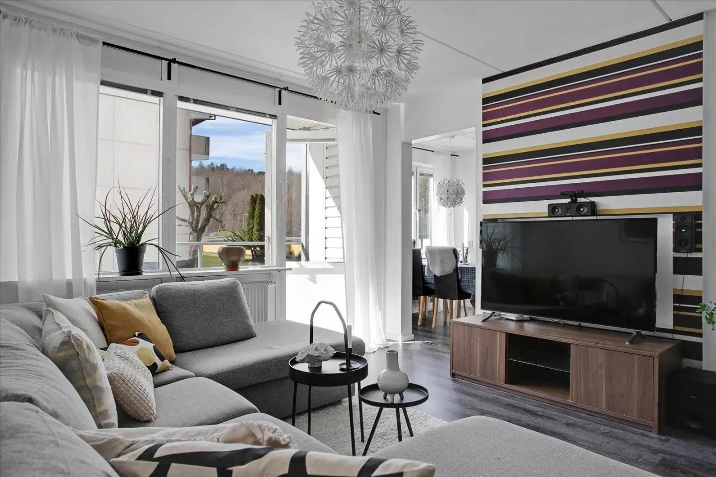 Bostadsrätt med 3 rum på Kavaljersgatan 12 i Göteborg, bild 2 av 4