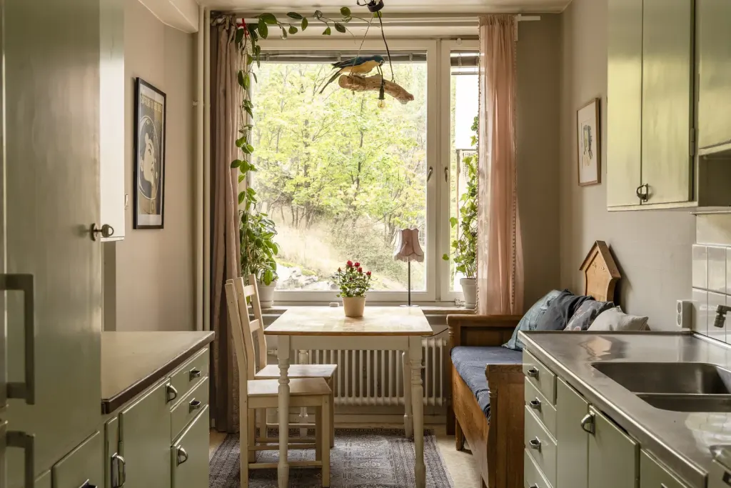 Bostadsrätt med 3 rum på Fregattvägen 4 i Stockholm, bild 3 av 4
