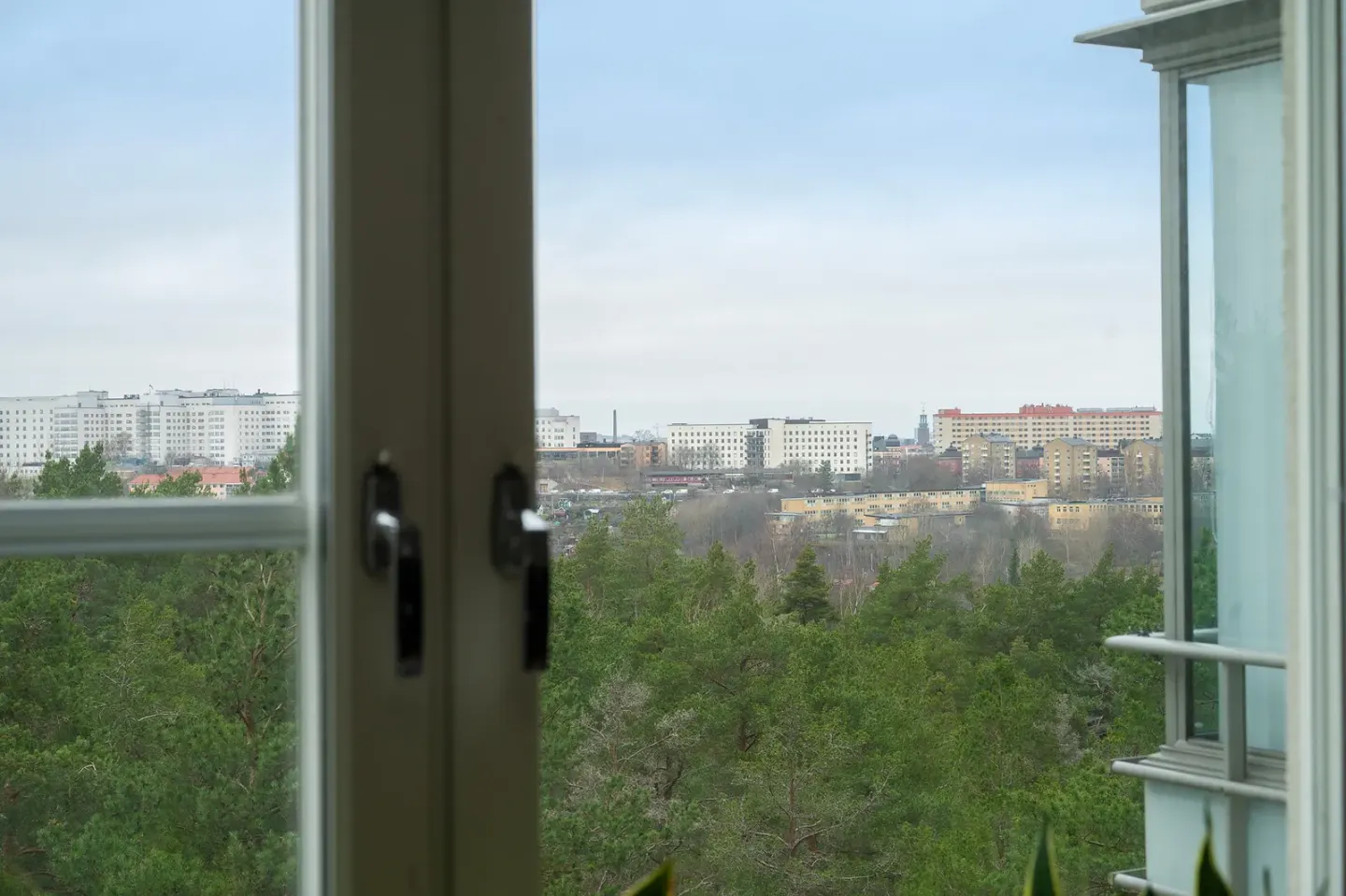 Bostadsrätt med 2 rum på Marviksvägen 10 i Stockholm, bild 3 av 4