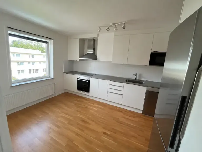Hyresrätt med 2 rum på Lantmannavägen 39 i Trollhättan, bild 3 av 5
