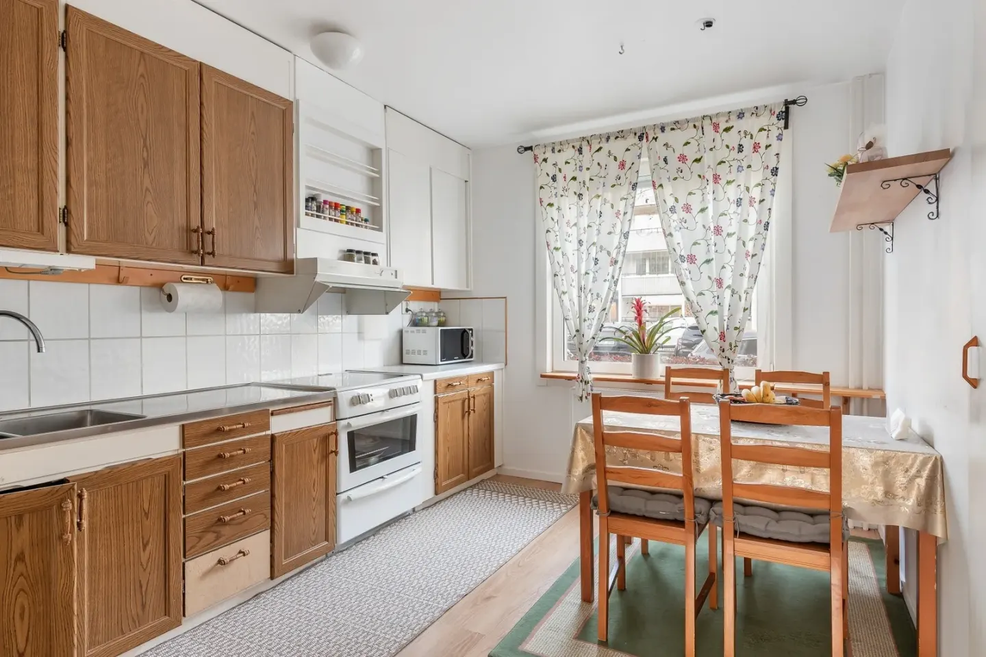 Bostadsrätt med 3 rum på Månadsvägen 56 i Järfälla, bild 3 av 4