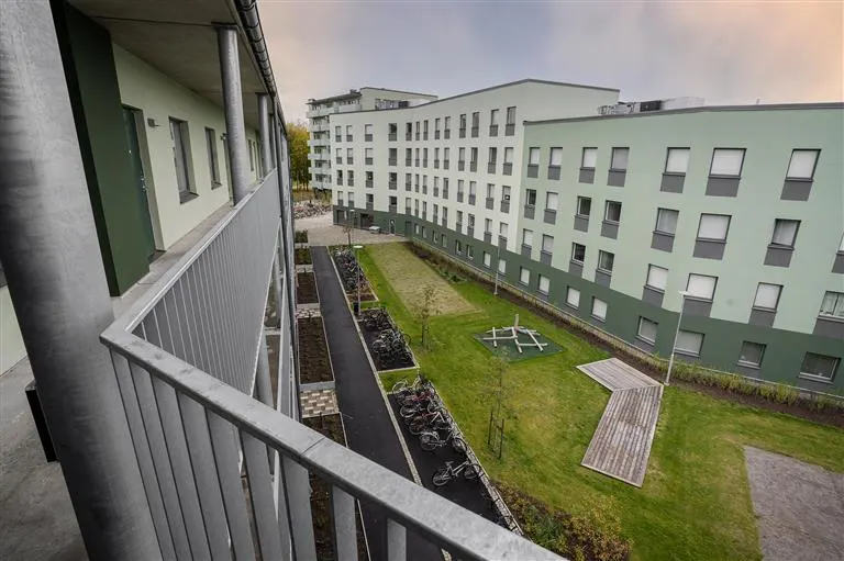Hyresrätt med 3 rum på Studievägen 1D i Linköping, bild 2 av 5