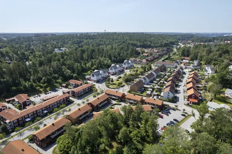 Bostadsrätt med 2 rum på Plommonvägen 4C i Botkyrka, bild 3 av 4