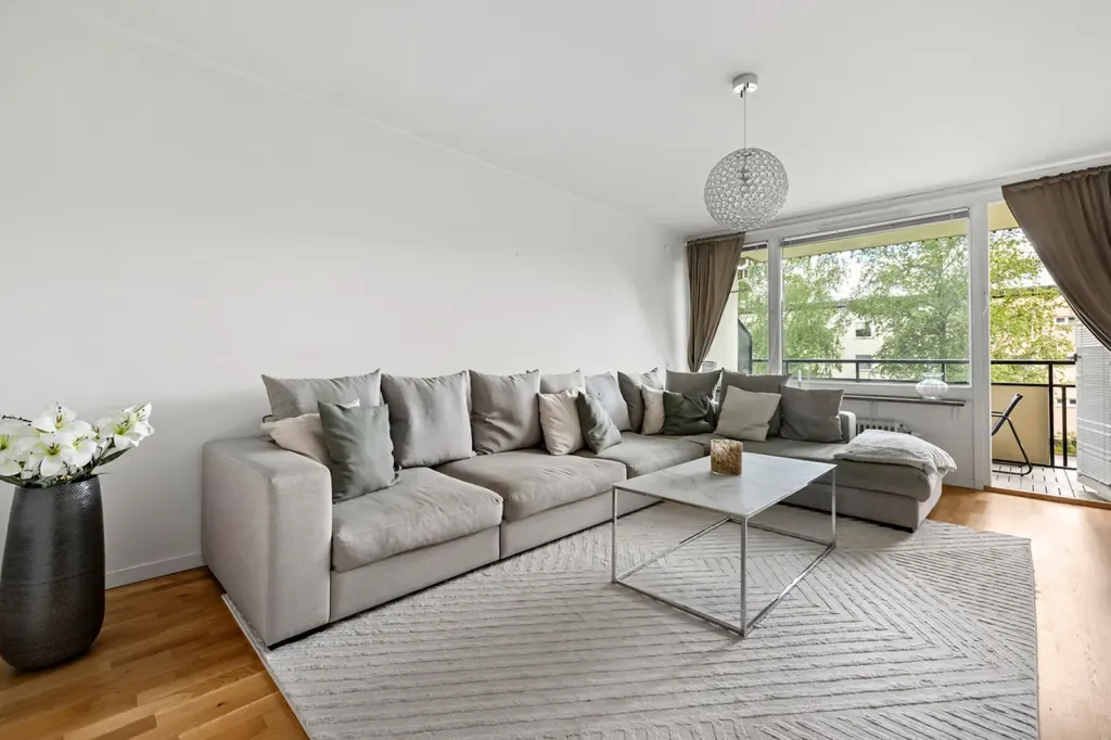 Bostadsrätt med 3 rum på Minutgränd 9 i Järfälla, bild 2 av 4