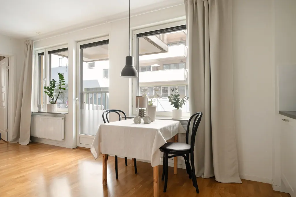 Bostadsrätt med 2 rum på Marieviksgatan 43 i Stockholm, bild 3 av 5