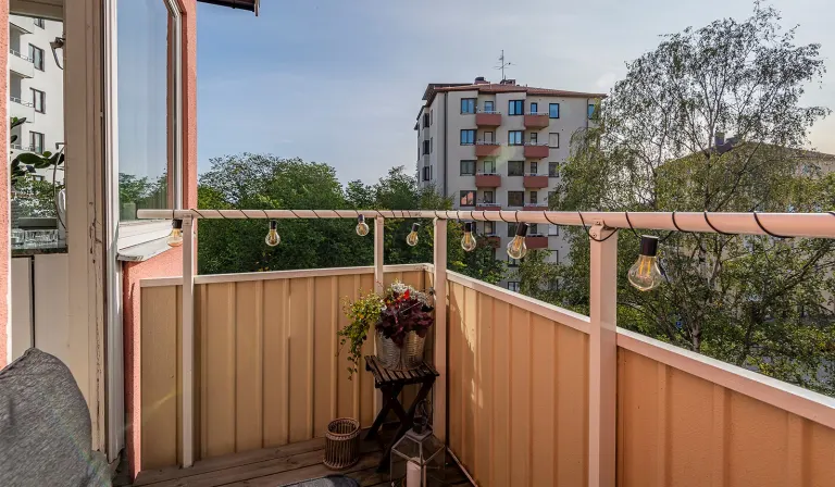 Bostadsrätt med 2 rum på Pastellvägen 18 i Stockholm, bild 3 av 5