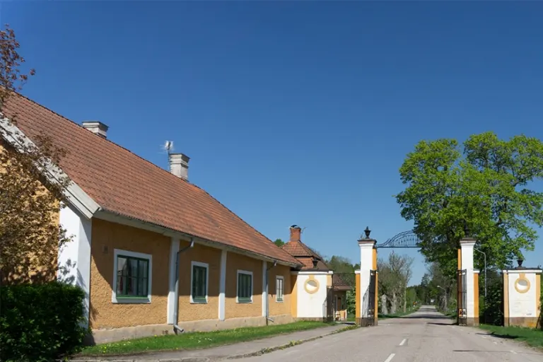 Hyresrätt med 4 rum på Stora Gatan 40 i Tierp, bild 2 av 2
