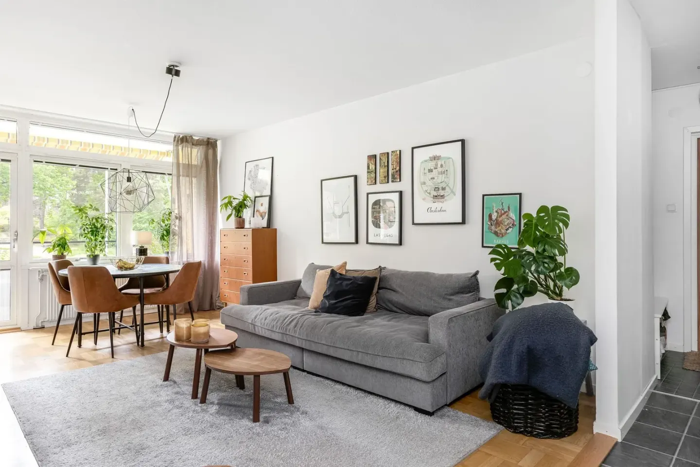 Bostadsrätt med 3 rum på Johannelundsvägen 21 i Linköping, bild 2 av 4