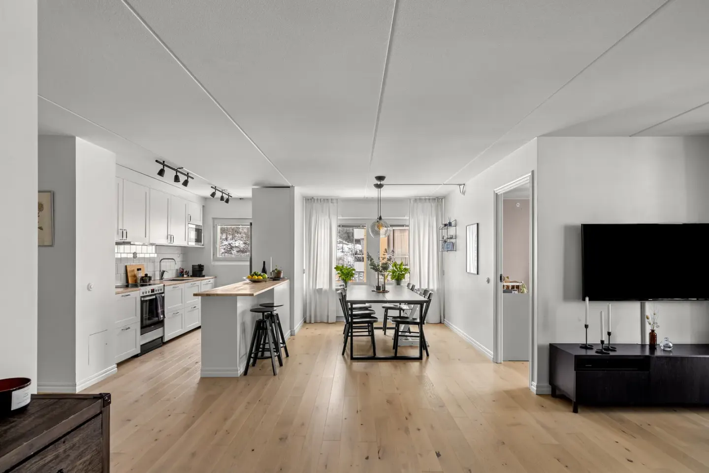 Bostadsrätt med 3 rum på Middagsvägen 6 i Botkyrka, bild 2 av 4