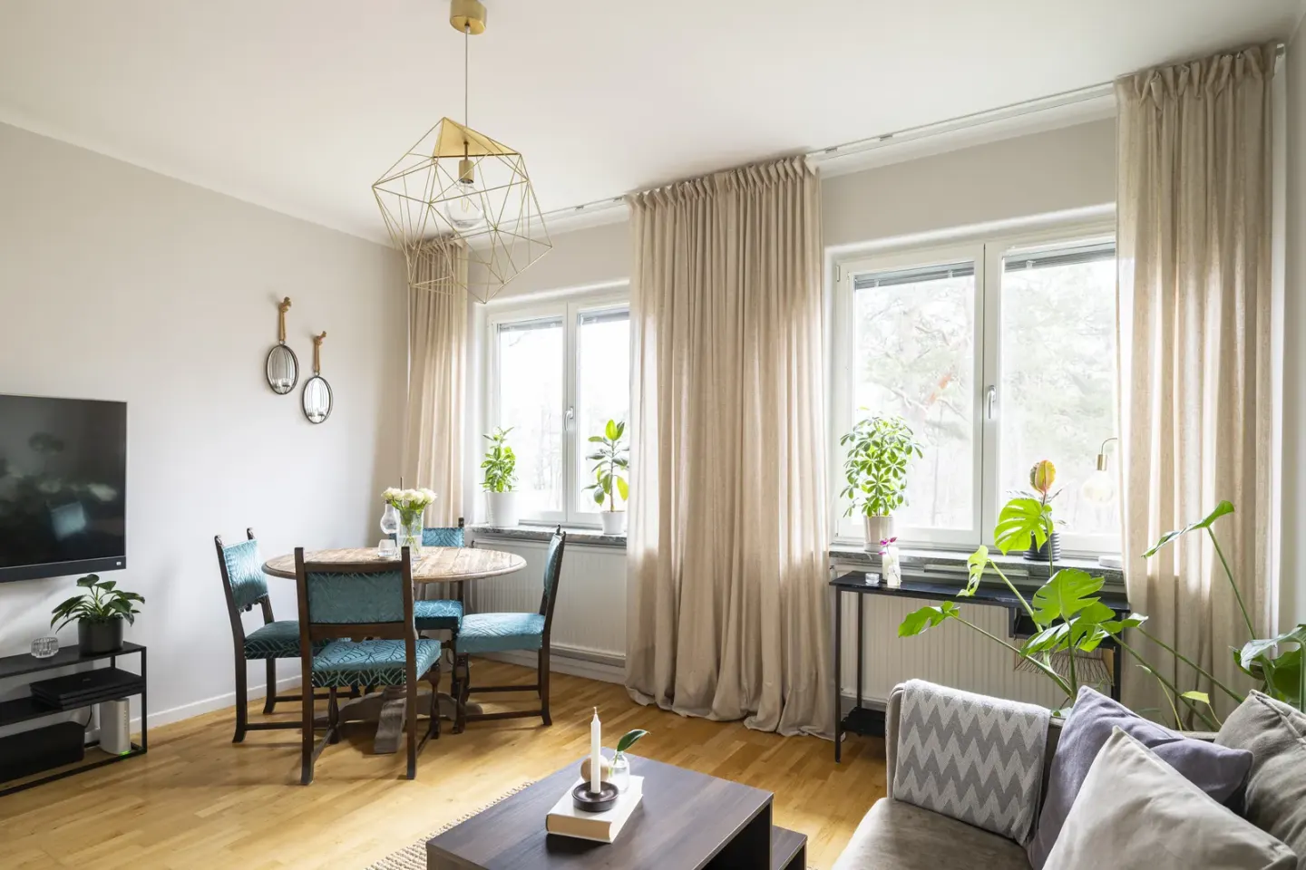 Bostadsrätt med 2 rum på Björkbacksvägen 30 i Stockholm