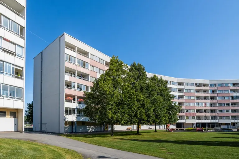 Hyresrätt med 4 rum på Brandkärrsvägen 68C i Nyköping, bild 3 av 5