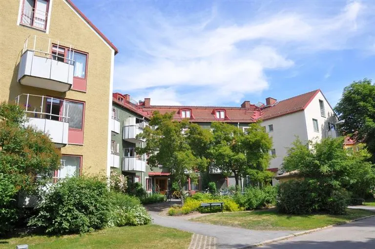 Hyresrätt med 2 rum på Östra Vintergatan 22 i Örebro, bild 2 av 5