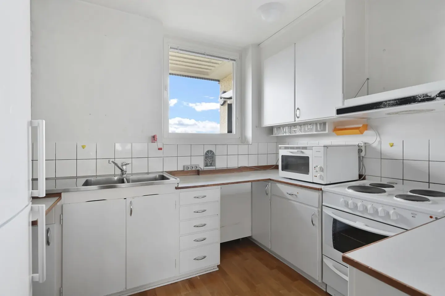 Bostadsrätt med 3 rum på Loftvägen 19 i Huddinge, bild 2 av 4
