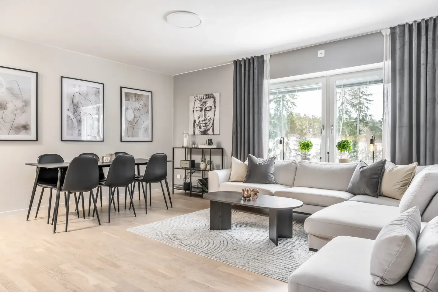 Bostadsrätt med 3 rum på Holmtorpsvägen 20 i Norrköping, bild 2 av 4