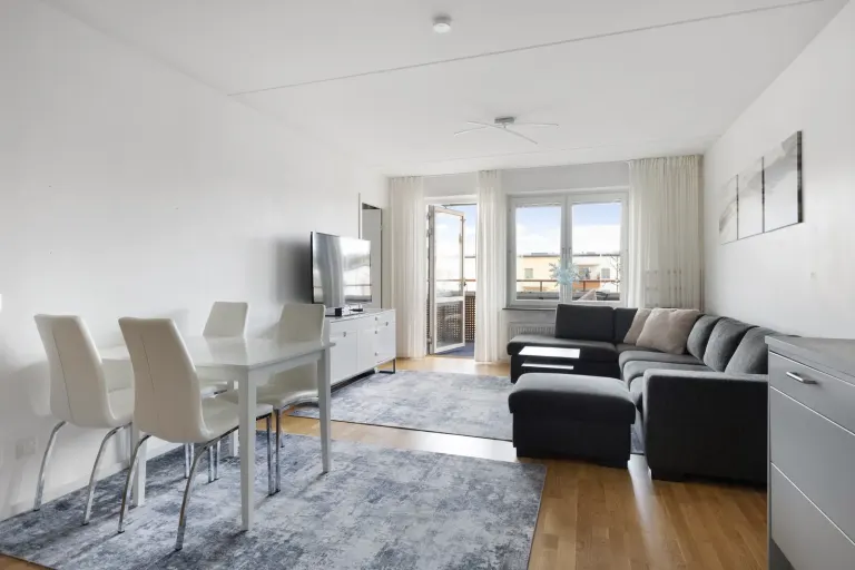 Bostadsrätt med 2 rum på Väsbyvägen 7D i Upplands Väsby, bild 3 av 4